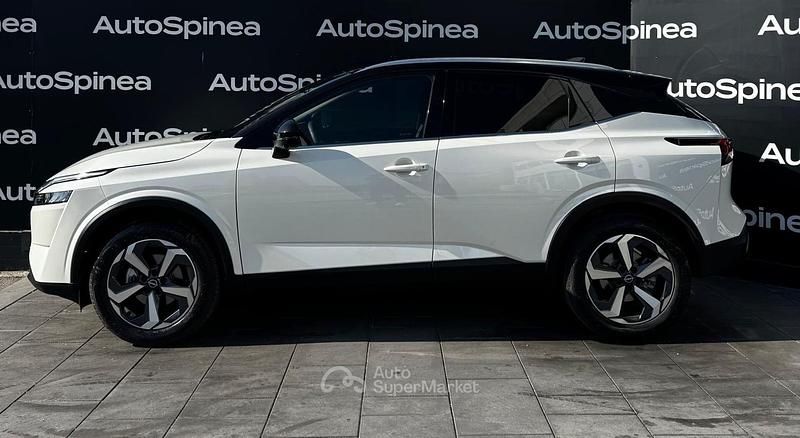Usata Nissan Qashqai N-Connecta 140 CV (102 kW) 2024 Bianco SUV