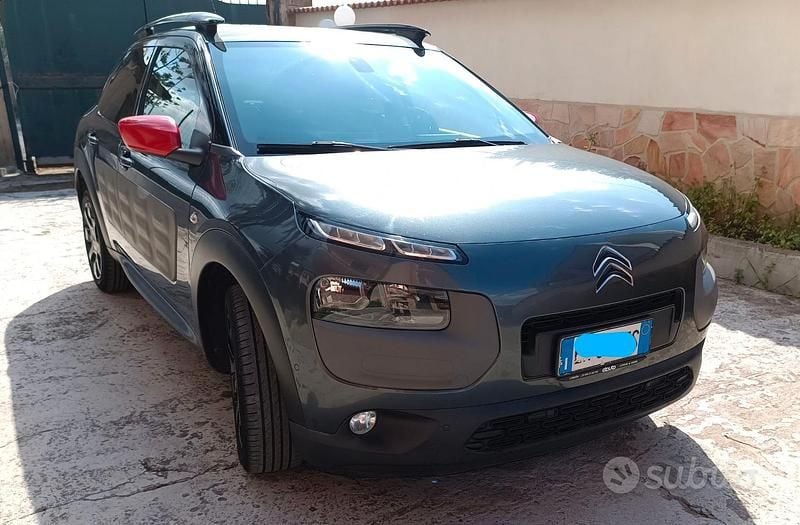 Usata 2014 Citroën C4 Cactus Shine Due volumi | 7000 € (Buon prezzo) - Immagine 1/4