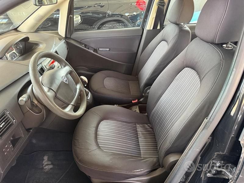 Usata Lancia Musa 77 CV (56 kW) 2009 Nero Monovolume