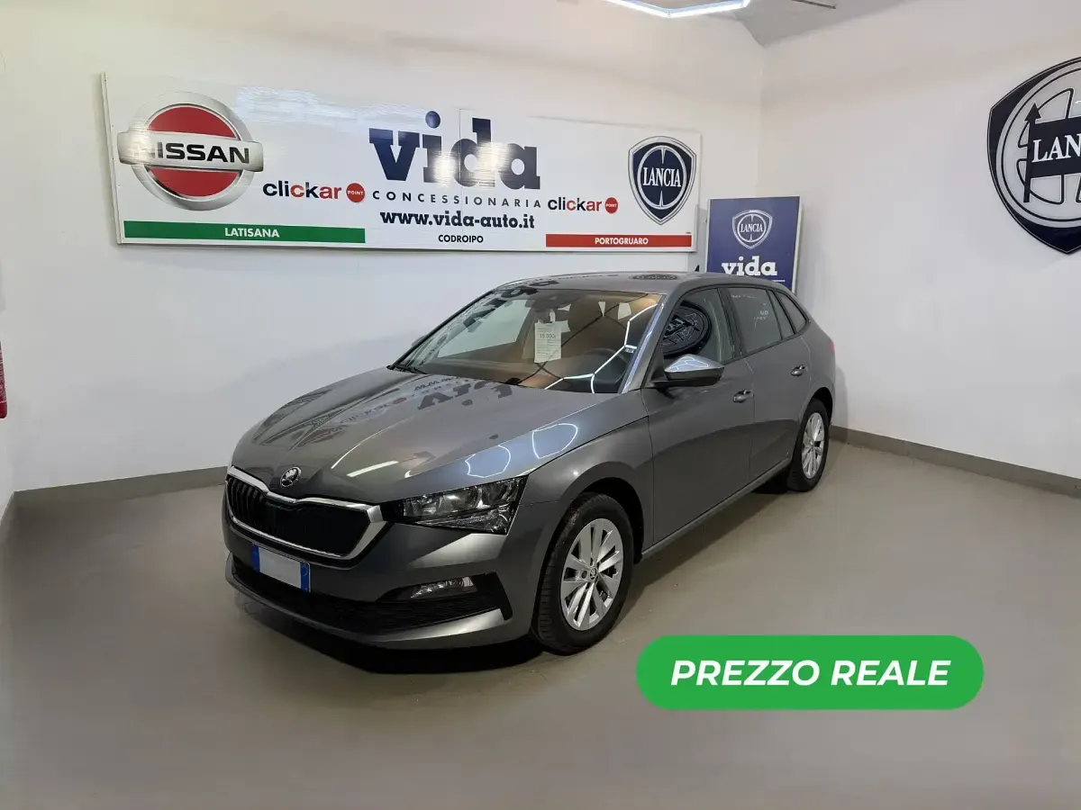 Usata Skoda Scala 95 CV (69 kW) 2023 Grigio Utilitaria
