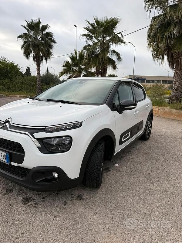 Usata Citroën C3 Shine 102 CV (75 kW) 2020 Bianco Utilitaria