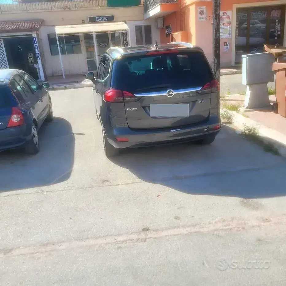 Usata Opel Zafira 150 CV (110 kW) 2015 Grigio Monovolume