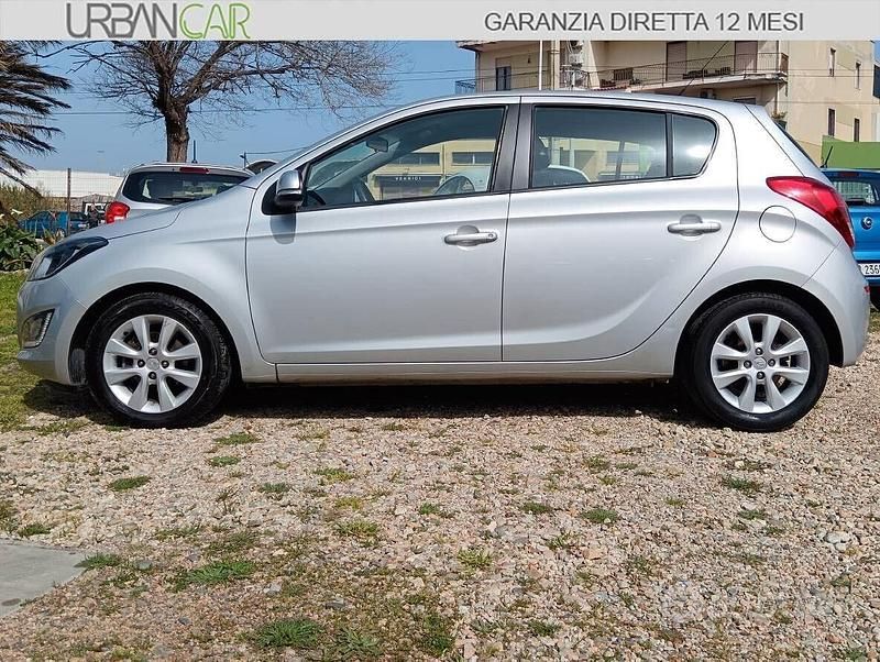 Usata Hyundai i20 85 CV (62 kW) 2012 Grigio Utilitaria