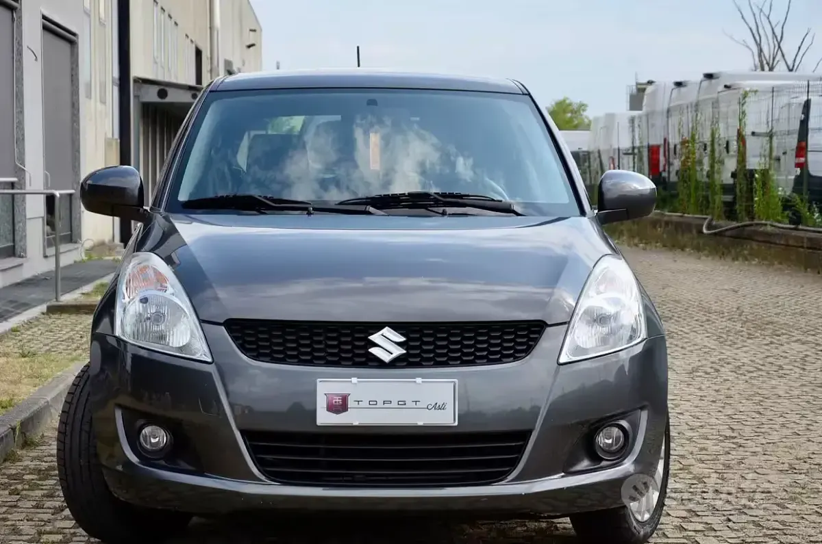 Usata Suzuki Swift 94 CV (69 kW) 2013 Grigio Utilitaria
