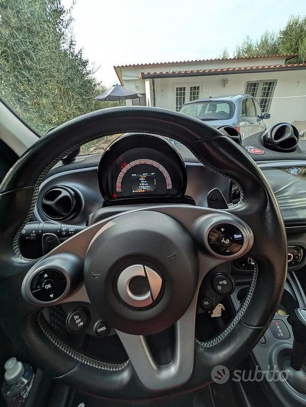 Usata Smart ForFour Passion 90 CV (66 kW) 2017 Utilitaria