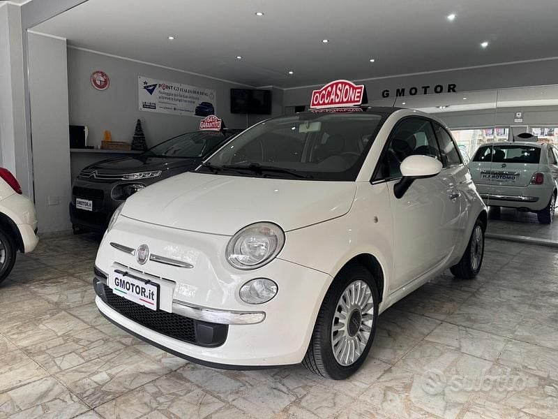 Grigio Usata 2009 Fiat 500 Lounge Tre volumi | 6500 € (Buon prezzo) - Immagine 1/4