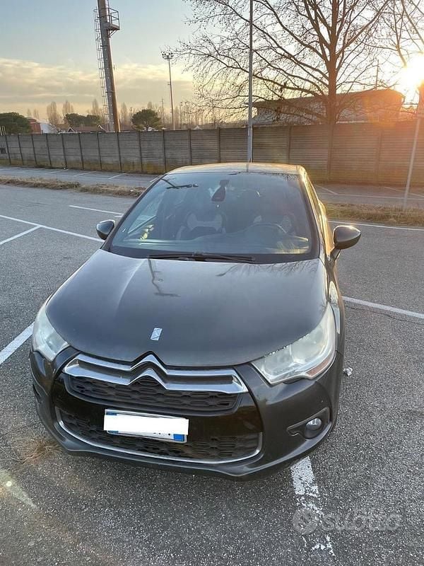 Usata Citroën DS4 120 CV (88 kW) 2013 Grigio Utilitaria
