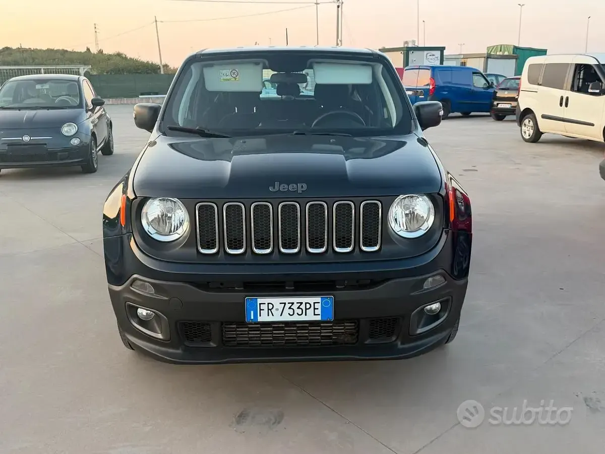 Usata Jeep Renegade Longitude 140 CV (102 kW) 2018 Bluazzurro SUV