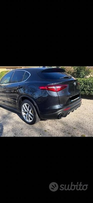 Usata Alfa Romeo Stelvio Executive 210 CV (154 kW) 2019 Nero SUV