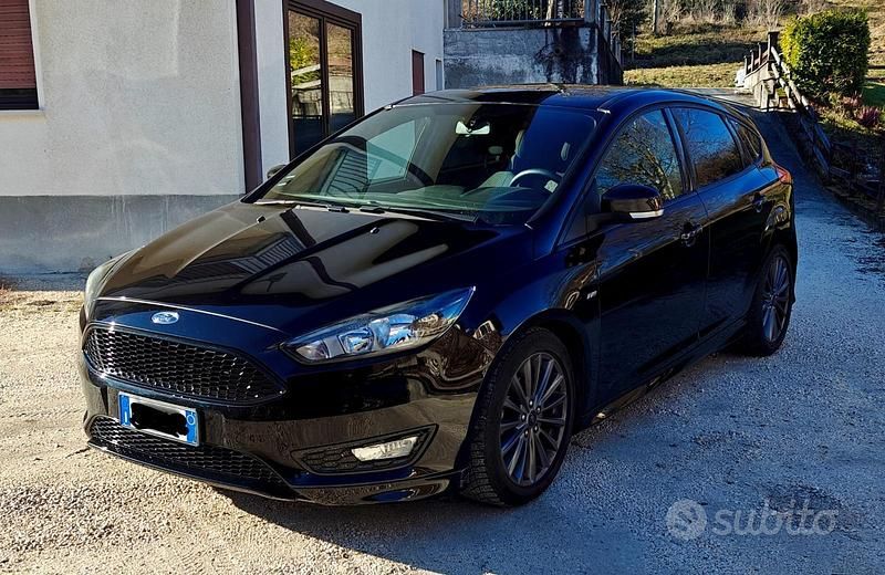 Usata Ford Focus ST-Line 120 CV (88 kW) 2018 Berlina