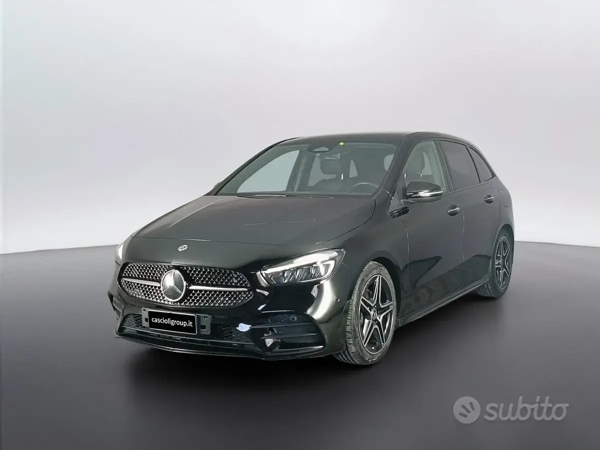 Usata Mercedes B180 AMG 116 CV (85 kW) 2023 Nero Utilitaria