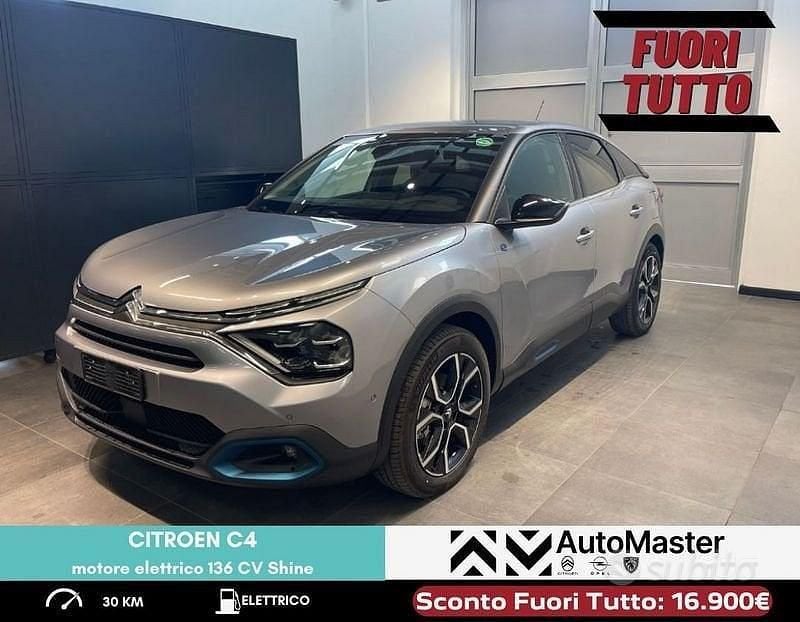 Usata Citroën e-C4 Shine 100 kW (136 CV) 2023 Grigio Berlina