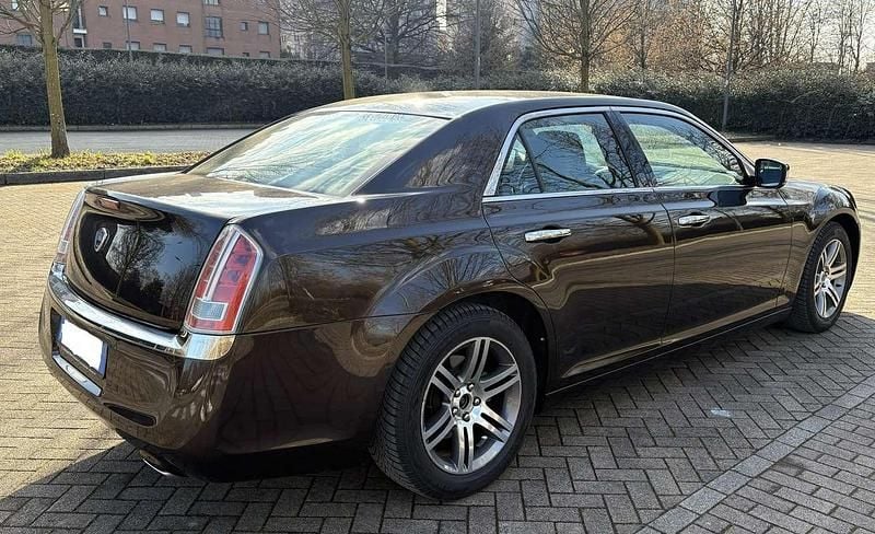 Usata Lancia Thema Gold 190 CV (139 kW) 2013 Berlina