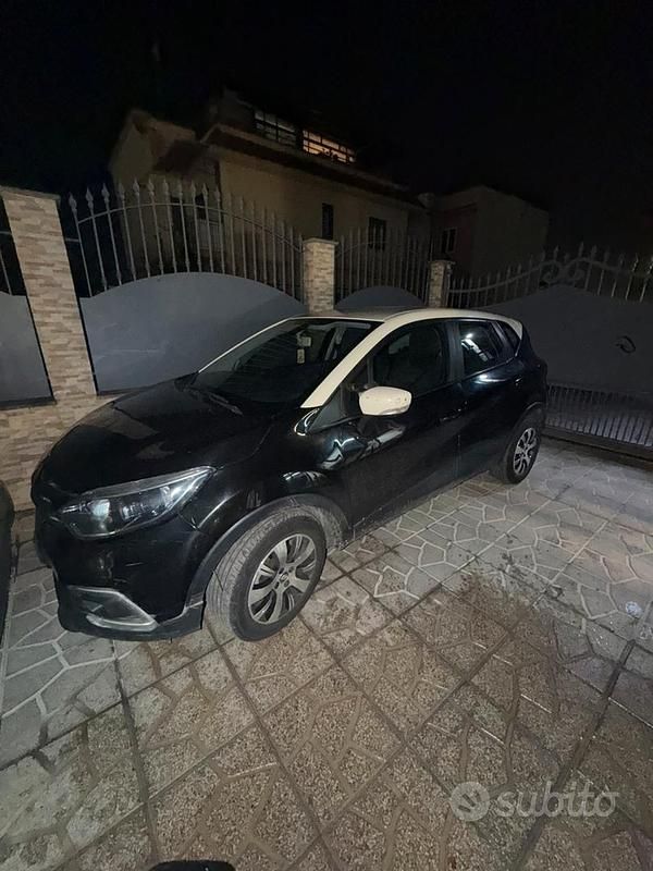 Usado Renault Captur 90 CV (66 kW) 2016 SUV