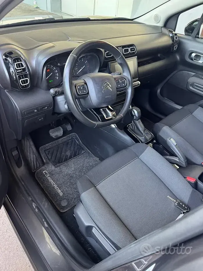 Usata Citroën C3 Aircross Shine 120 CV (88 kW) 2022 Grigio SUV