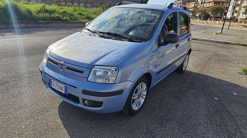 Usata Fiat Panda Emotion 69 CV (50 kW) 2010 Utilitaria