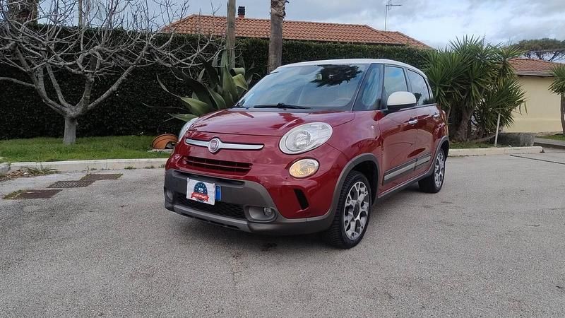 Usata Fiat 500L Trekking 85 CV (62 kW) 2014 Rosso Monovolume