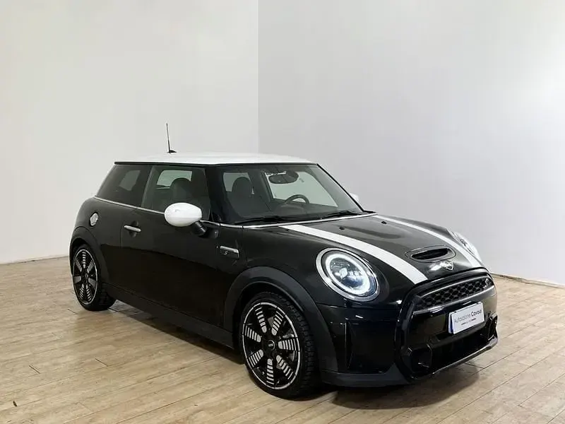 Usata Mini Cooper S Classic 178 CV (130 kW) 2022 Nero Utilitaria