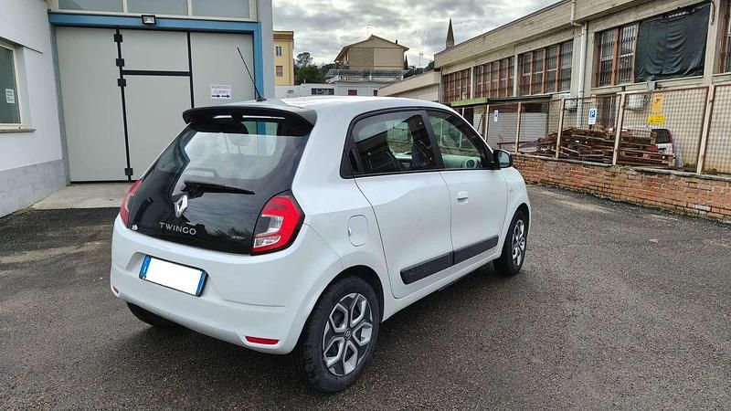 Usata Renault Twingo 60 kW (82 CV) 2022 Bianco Utilitaria