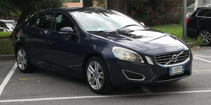 Usata Volvo S60 Kinetic 163 CV (119 kW) 2011 Berlina