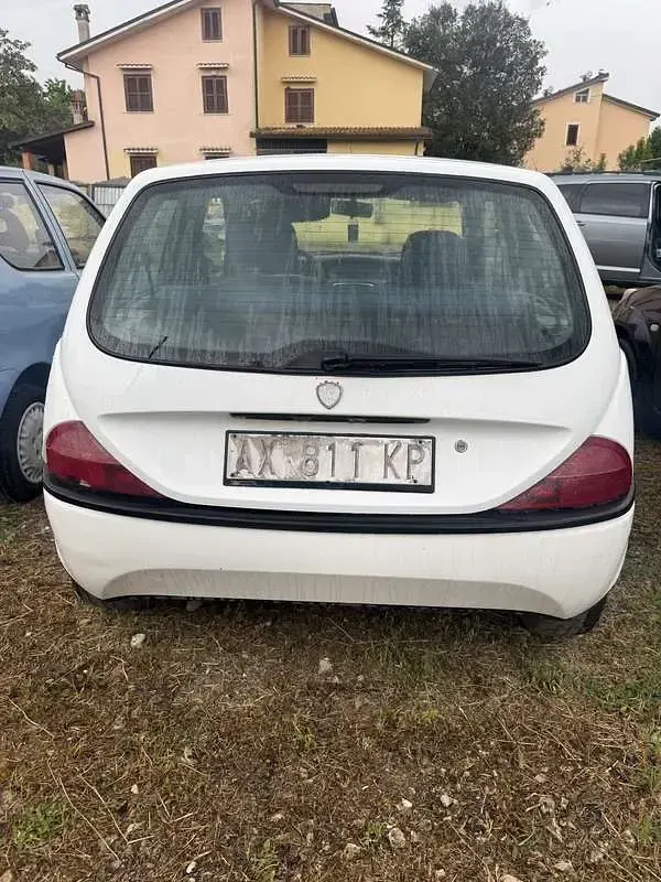 Usata Lancia Ypsilon 54 CV (39 kW) 1997 Utilitaria