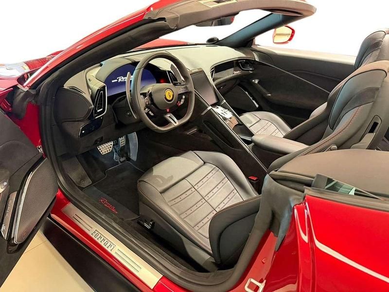 Usata Ferrari Roma 620 CV (456 kW) 2024 Rosso Cabrio