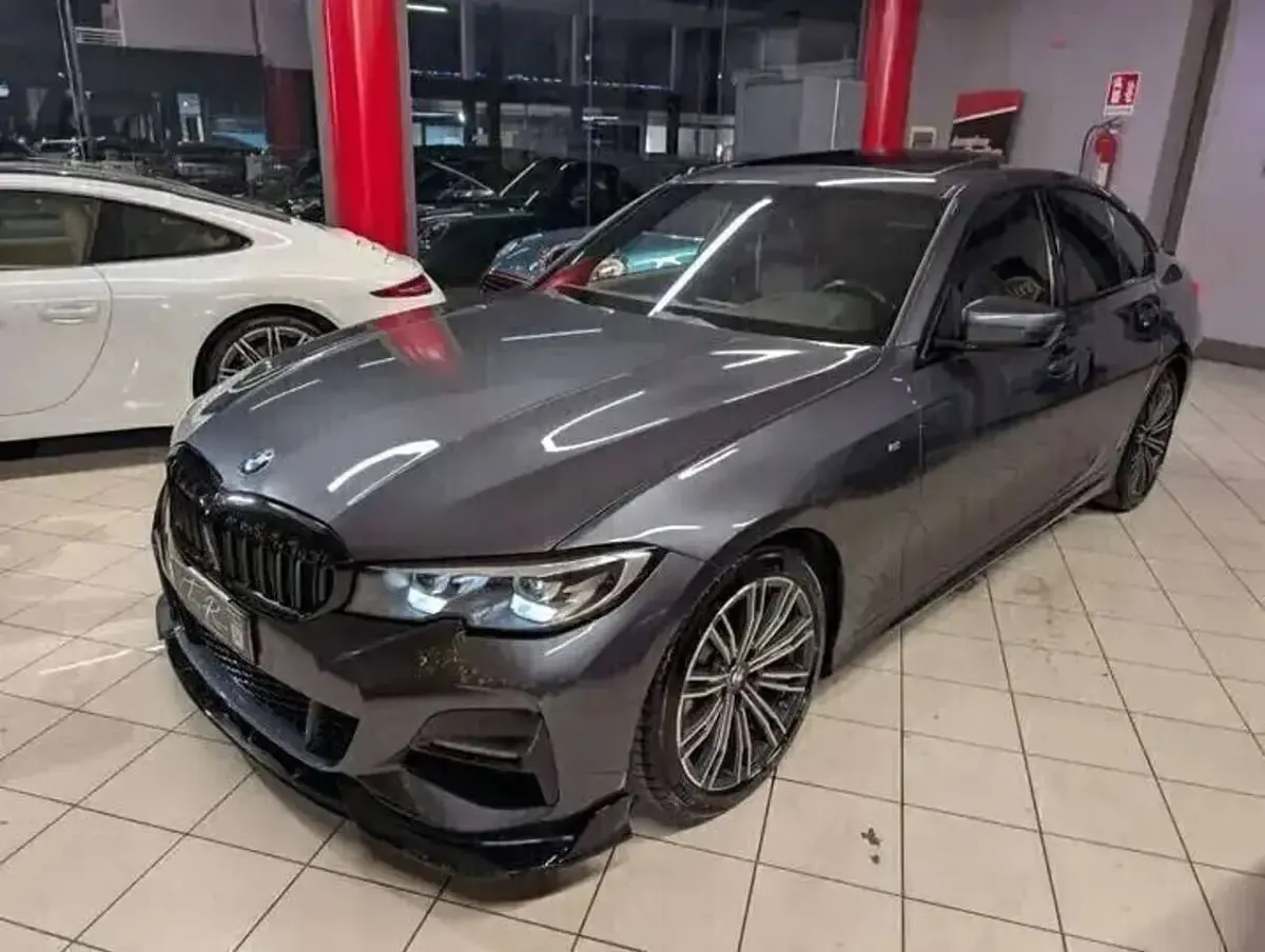 Usata BMW 320 M Sport 190 CV (139 kW) 2022 Grigio Berlina