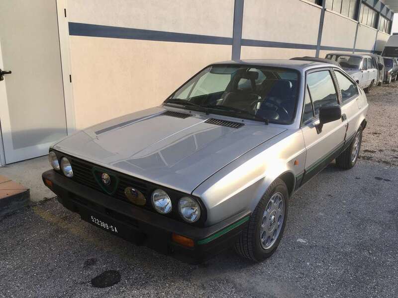 Usato 1983 Alfa Romeo Sprint 1.5 Benzin 143 CV (15.800 €)