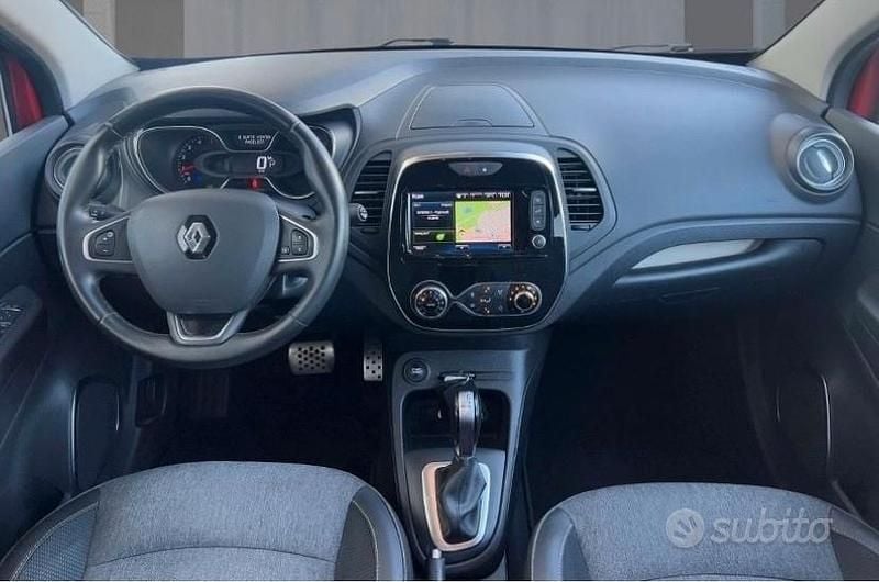 Usata Renault Captur 90 CV (66 kW) 2018 Rosso SUV