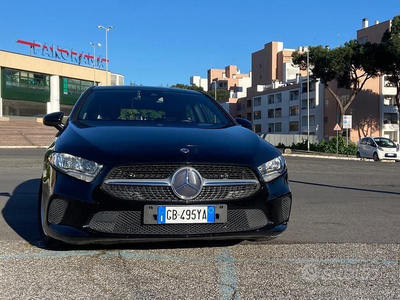 Usata Mercedes A180 Business 116 CV (85 kW) 2020 Nero Berlina