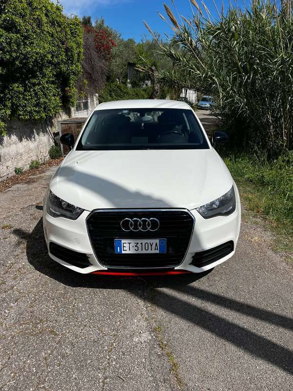 Usato 2012 Audi A1 1.6 Diesel 105 CV (7.999 €)