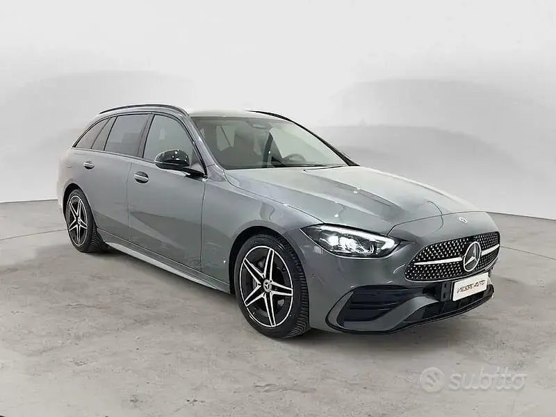 Usado Mercedes C220 AMG line 200 CV (147 kW) 2023 Gris Familiar