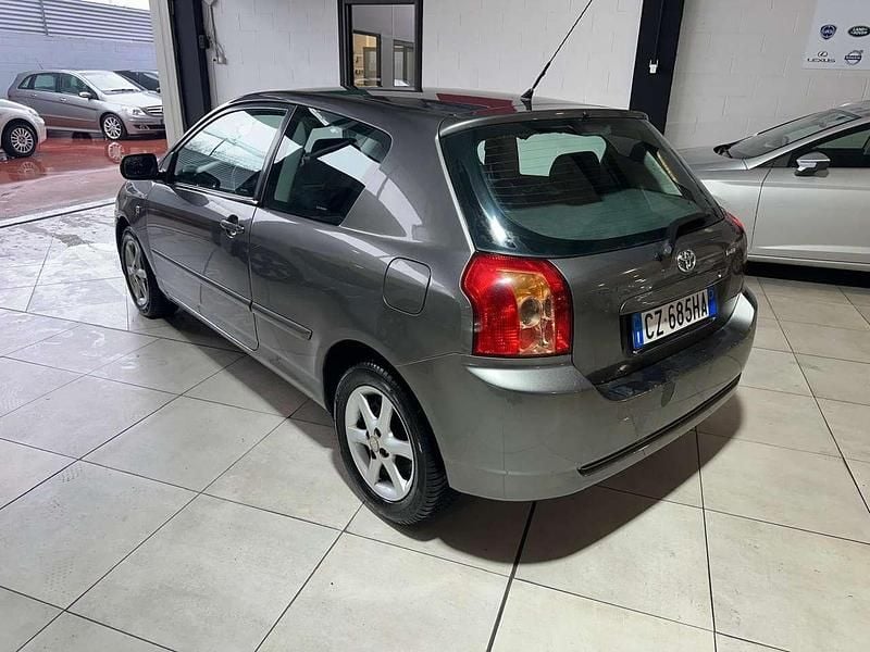 Usata Toyota Corolla 90 CV (66 kW) 2005 Other Berlina