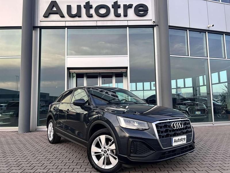 Usata Audi Q2 Business 116 CV (85 kW) 2022 Grigio SUV