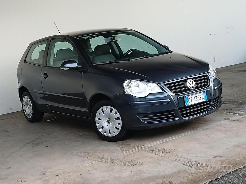 Usata VW Polo Comfortline 75 CV (55 kW) 2005 Grigio Berlina