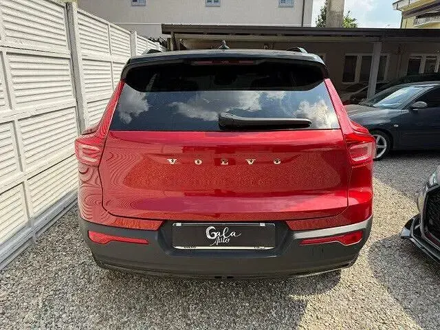 Usata Volvo XC40 R-Design 163 CV (119 kW) 2021 Rosso SUV