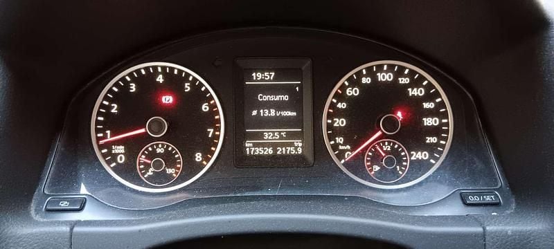 Usata VW Tiguan Trendline 122 CV (89 kW) 2011 Argento SUV