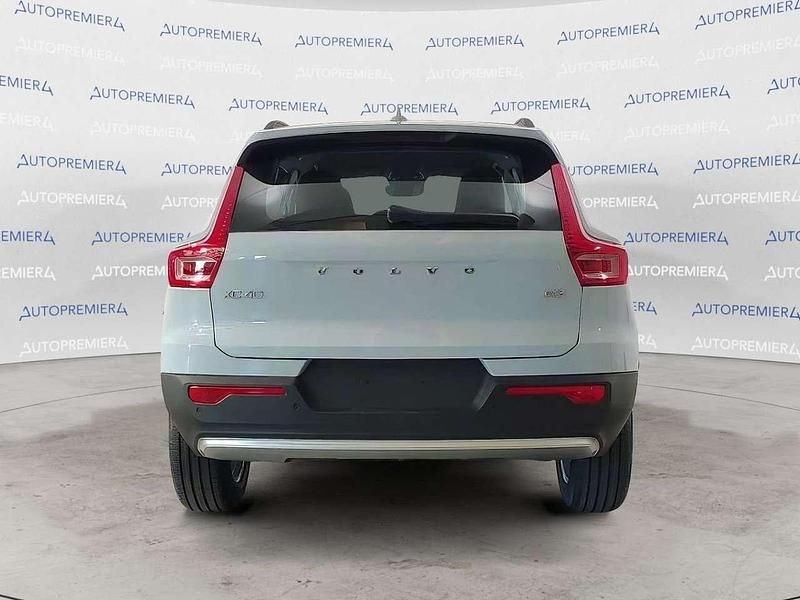 Nuova Volvo XC40 163 CV (119 kW) 2026 Azzurro SUV