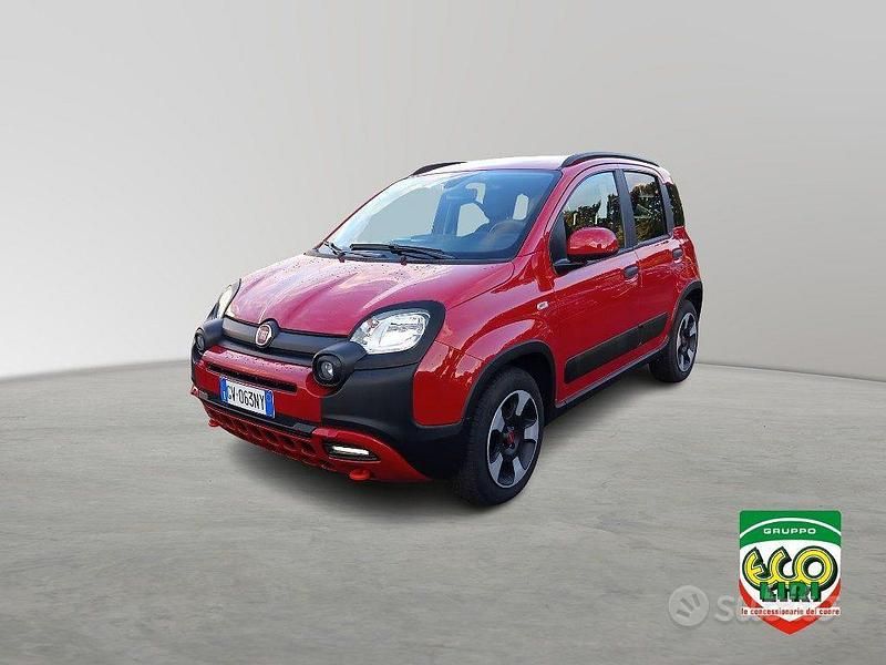 Rosso Usata 2024 Fiat Panda Cross Cross Due volumi | 13.990 € (Buon prezzo) - Immagine 1/4
