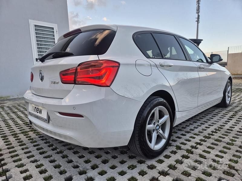 Usata BMW 116 Sport Line 116 CV (85 kW) 2017 Bianco Utilitaria