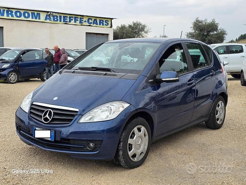 Usata Mercedes A160 Premium 95 CV (69 kW) 2012 Blu Berlina