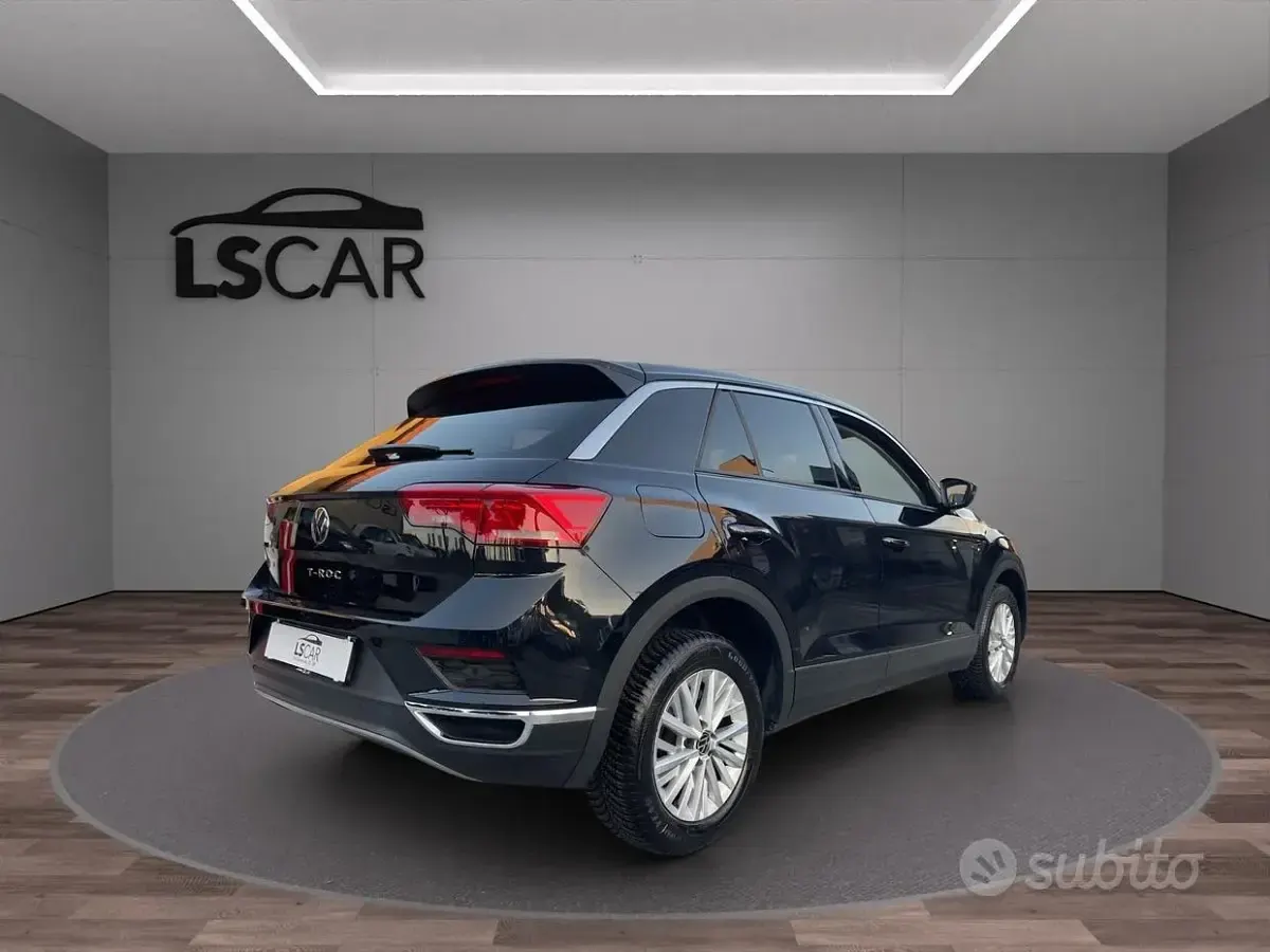 Usata VW T-Roc Advance 150 CV (110 kW) 2021 Nero SUV