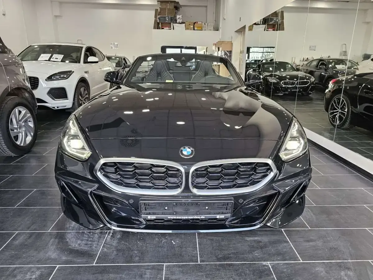 Usata BMW Z4 M Sport 197 CV (144 kW) 2025 Sapphire black Cabrio
