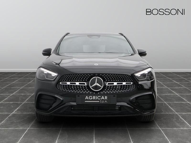 Nuova Mercedes GLA200 AMG Line Premium 150 CV (110 kW) 2025 Nero SUV