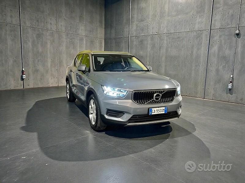 Usata Volvo XC40 Business Edition 190 CV (139 kW) 2020 Grigio SUV