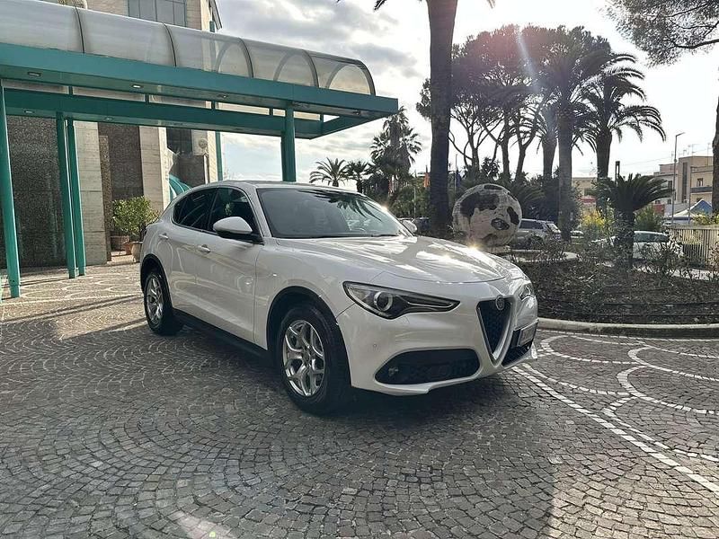Usata Alfa Romeo Stelvio Executive 179 CV (131 kW) 2018 SUV