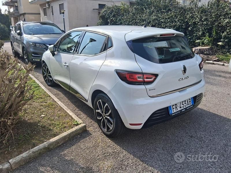Usata Renault Clio IV Intens 110 CV (80 kW) 2018 Bianco Berlina