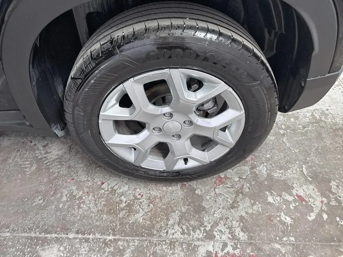 Usata Jeep Avenger Altitude 101 CV (74 kW) 2024 Nero SUV