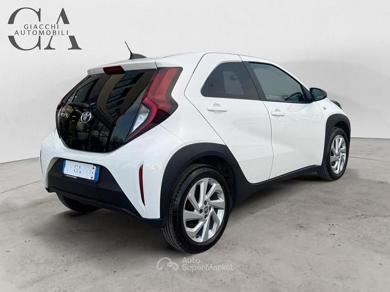 Gebraucht Toyota Aygo X Active 72 PS (52 kW) 2025 Other SUV