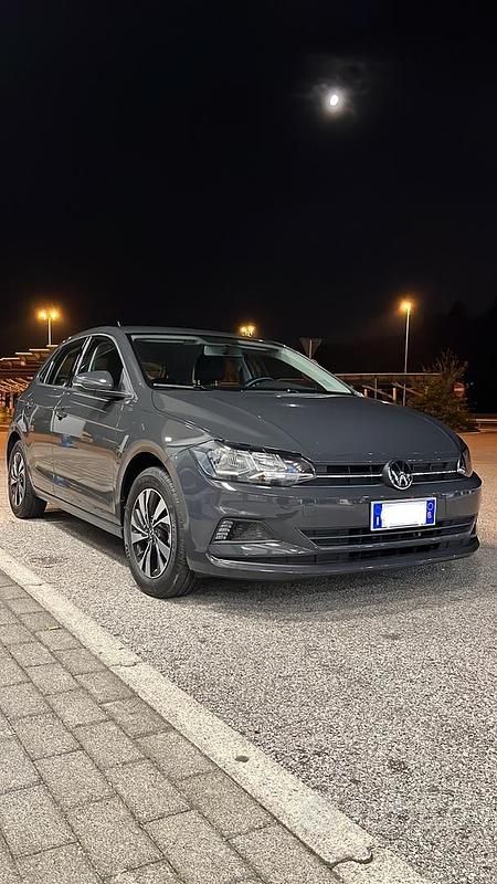 Usata VW Polo Comfortline 80 CV (58 kW) 2021 Grigio Utilitaria